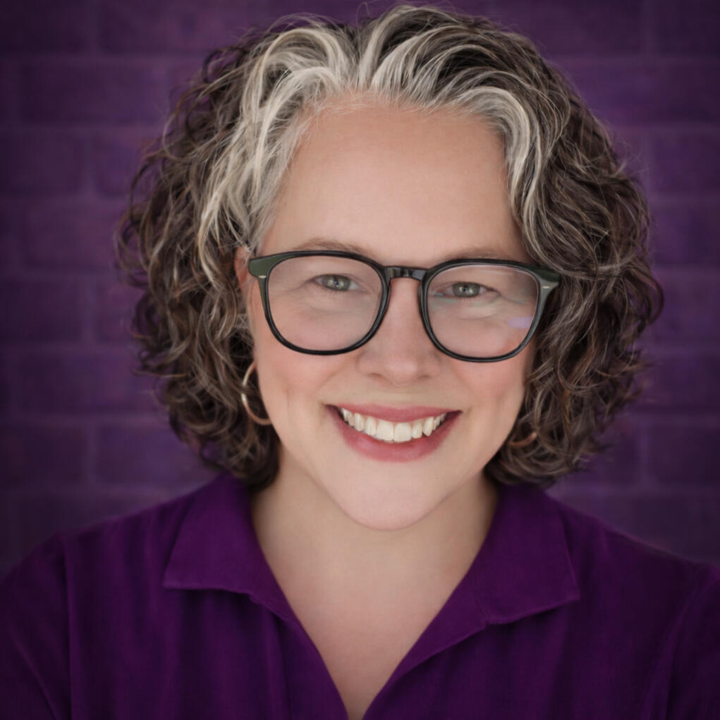 Author Shana Dow, writer of young adult fantasy romance.